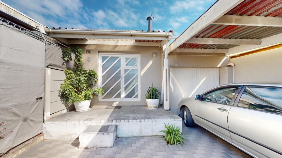 3 Bedroom Property for Sale in Tafelsig Western Cape